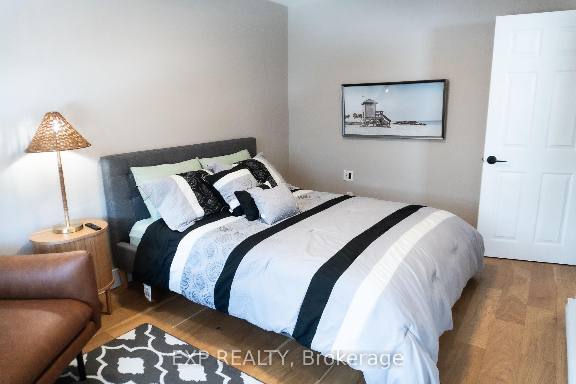 Photo 22 of 1515 Dufferin Street, Whitby, Port Whitby — HOMEH