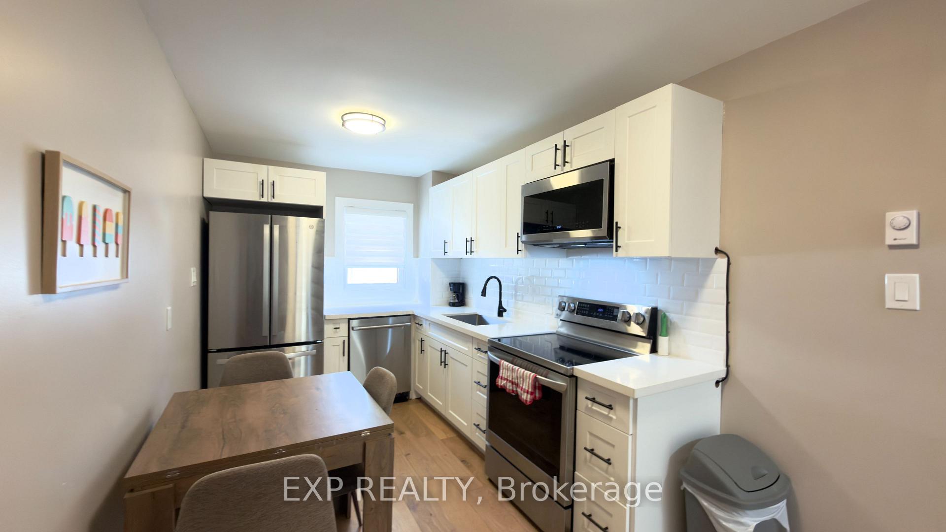 Photo 23 of 1515 Dufferin Street, Whitby, Port Whitby — HOMEH