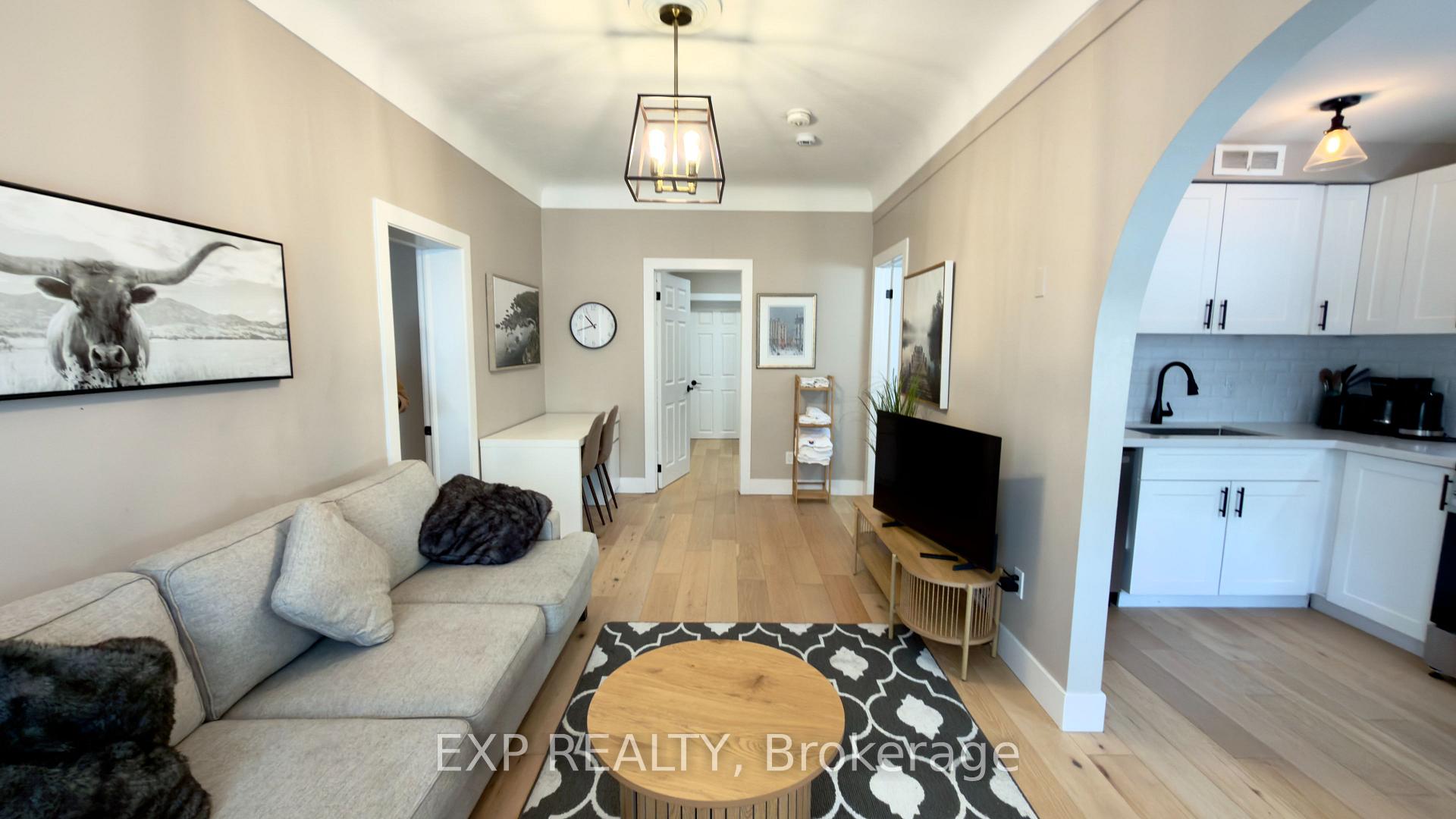 Photo 3 of 1515 Dufferin Street, Whitby, Port Whitby — HOMEH