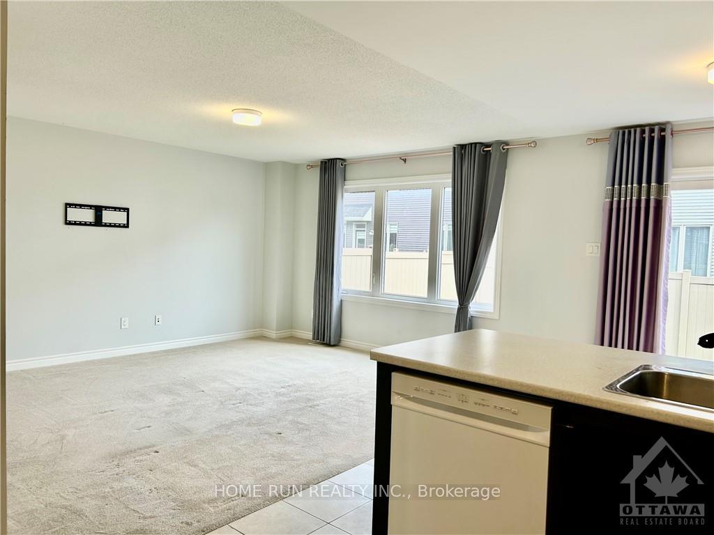 Photo 4 of 1031 Apolune Street, Ottawa, Barrhaven - Half Moon Bay — HOMEH
