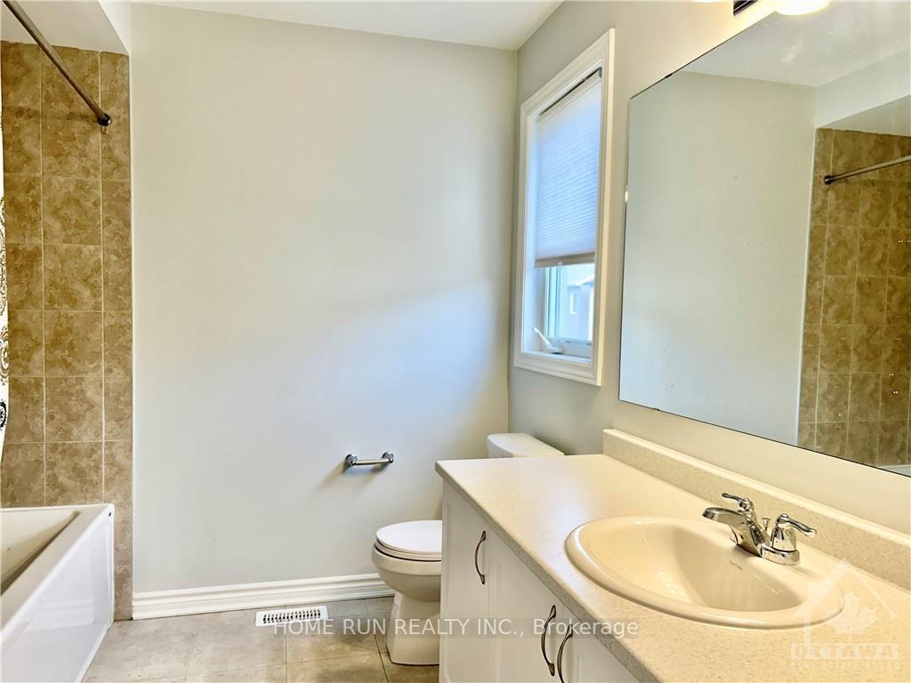 Photo 16 of 1031 Apolune Street, Ottawa, Barrhaven - Half Moon Bay — HOMEH
