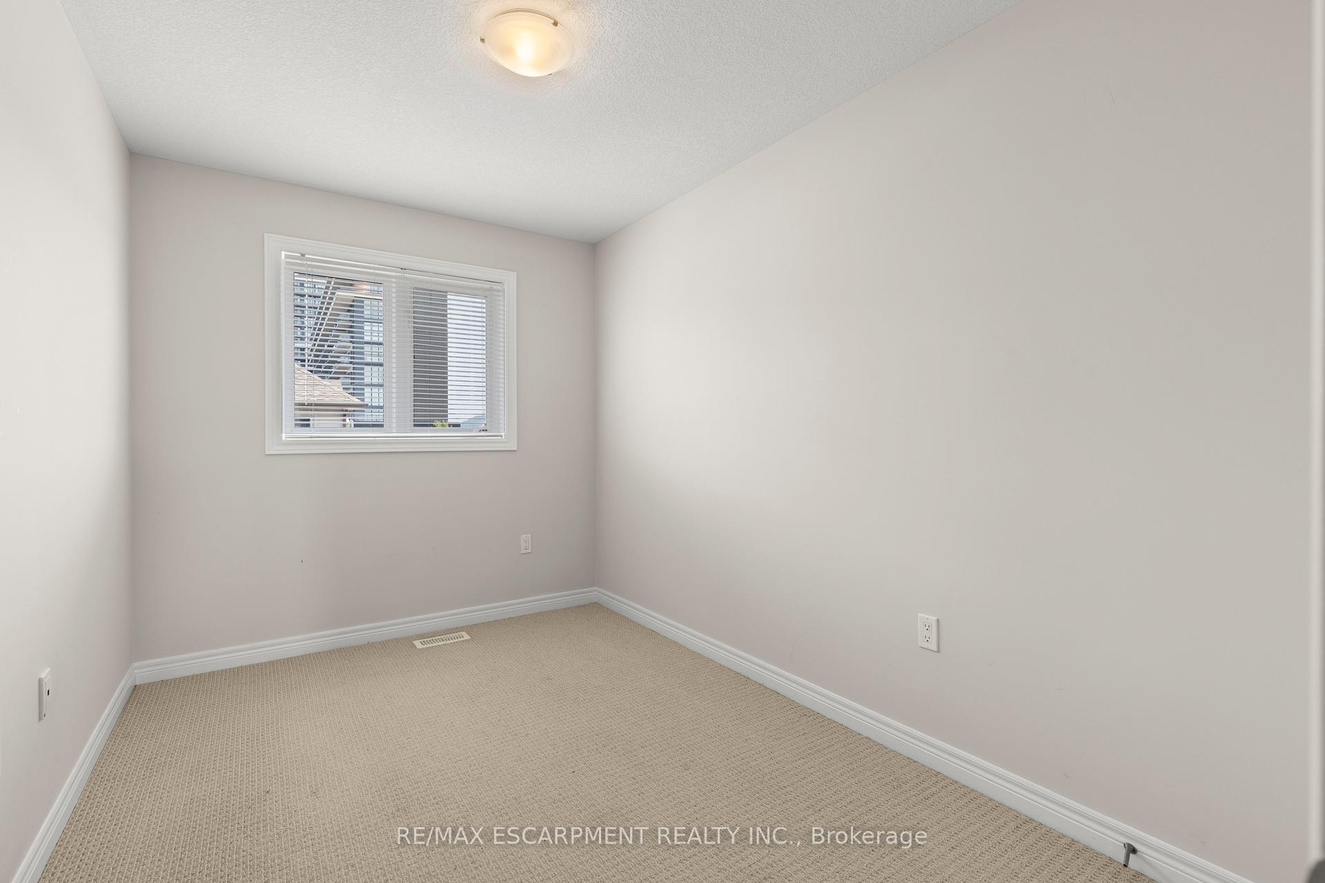 Photo 13 of Unit 44, 8 Lakelawn Road, Grimsby, Grimsby Beach — HOMEH