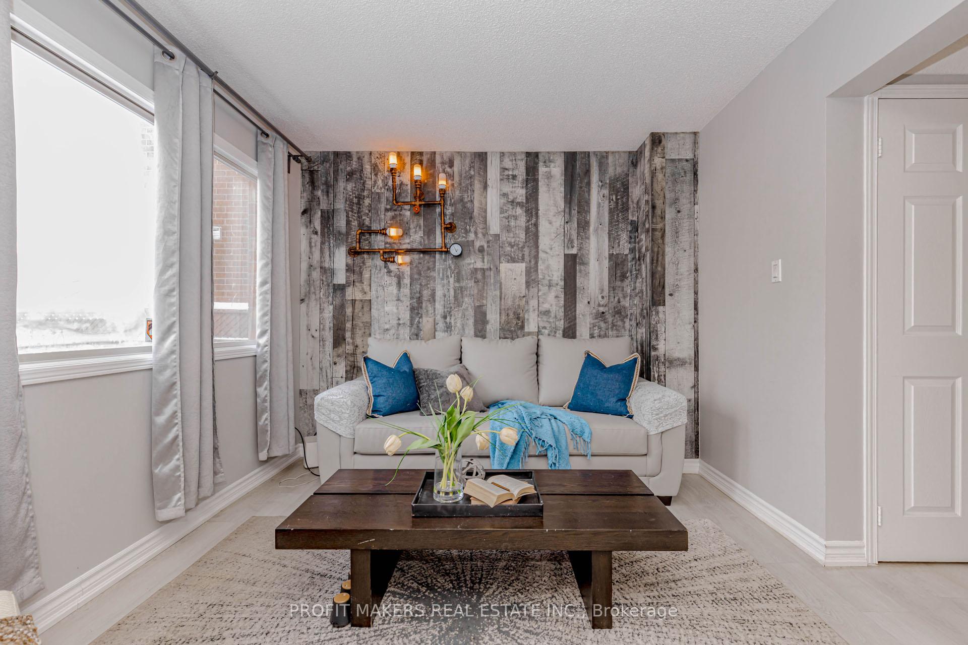 Photo 10 of 35 Letty Avenue, Brampton, Fletcher's West — HOMEH