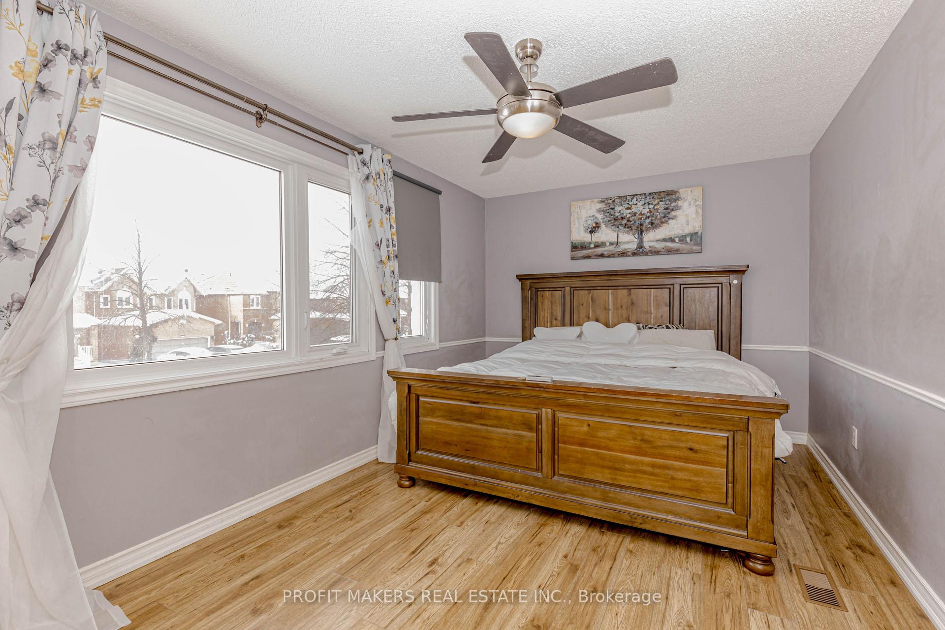 Photo 23 of 35 Letty Avenue, Brampton, Fletcher's West — HOMEH
