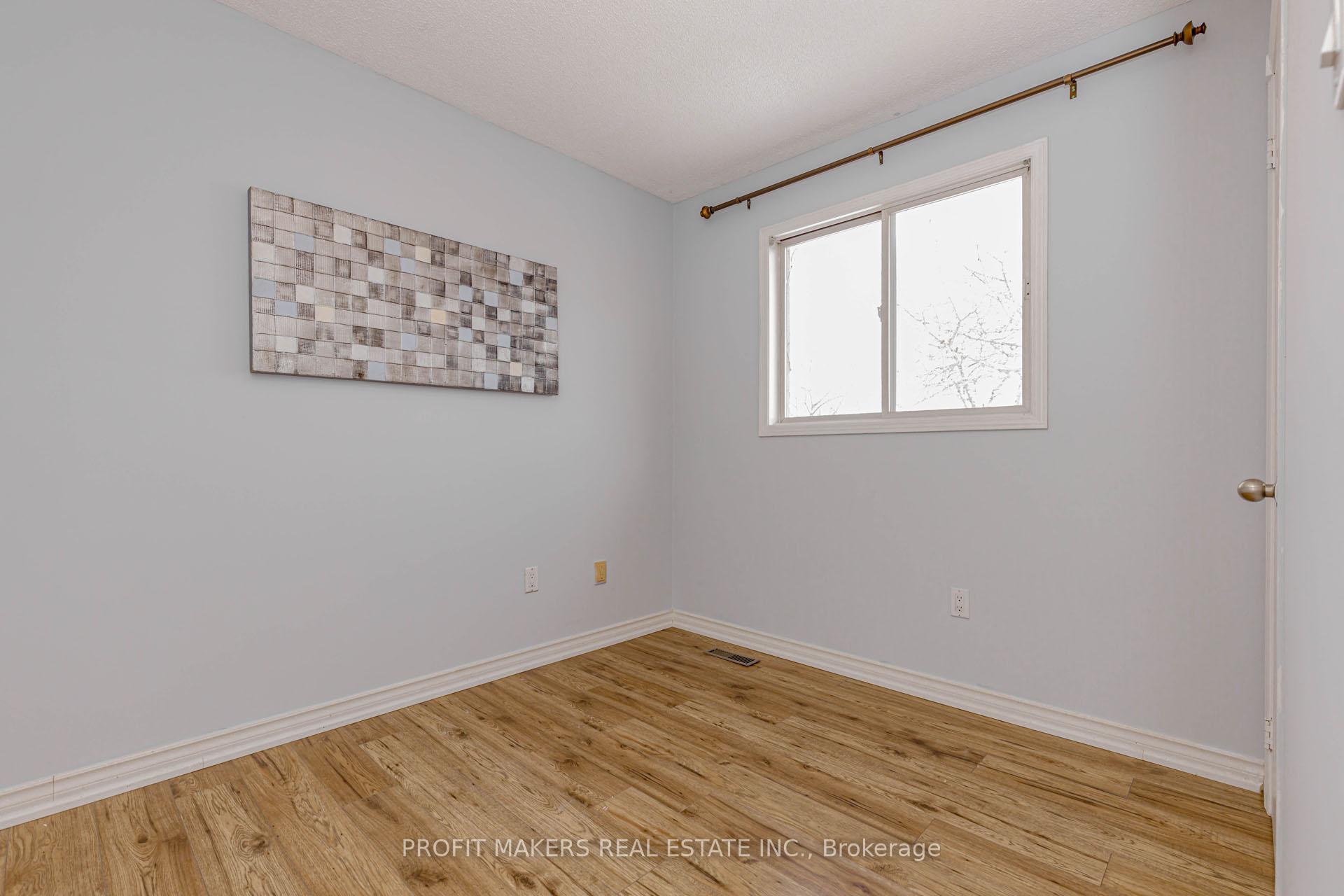 Photo 14 of 35 Letty Avenue, Brampton, Fletcher's West — HOMEH