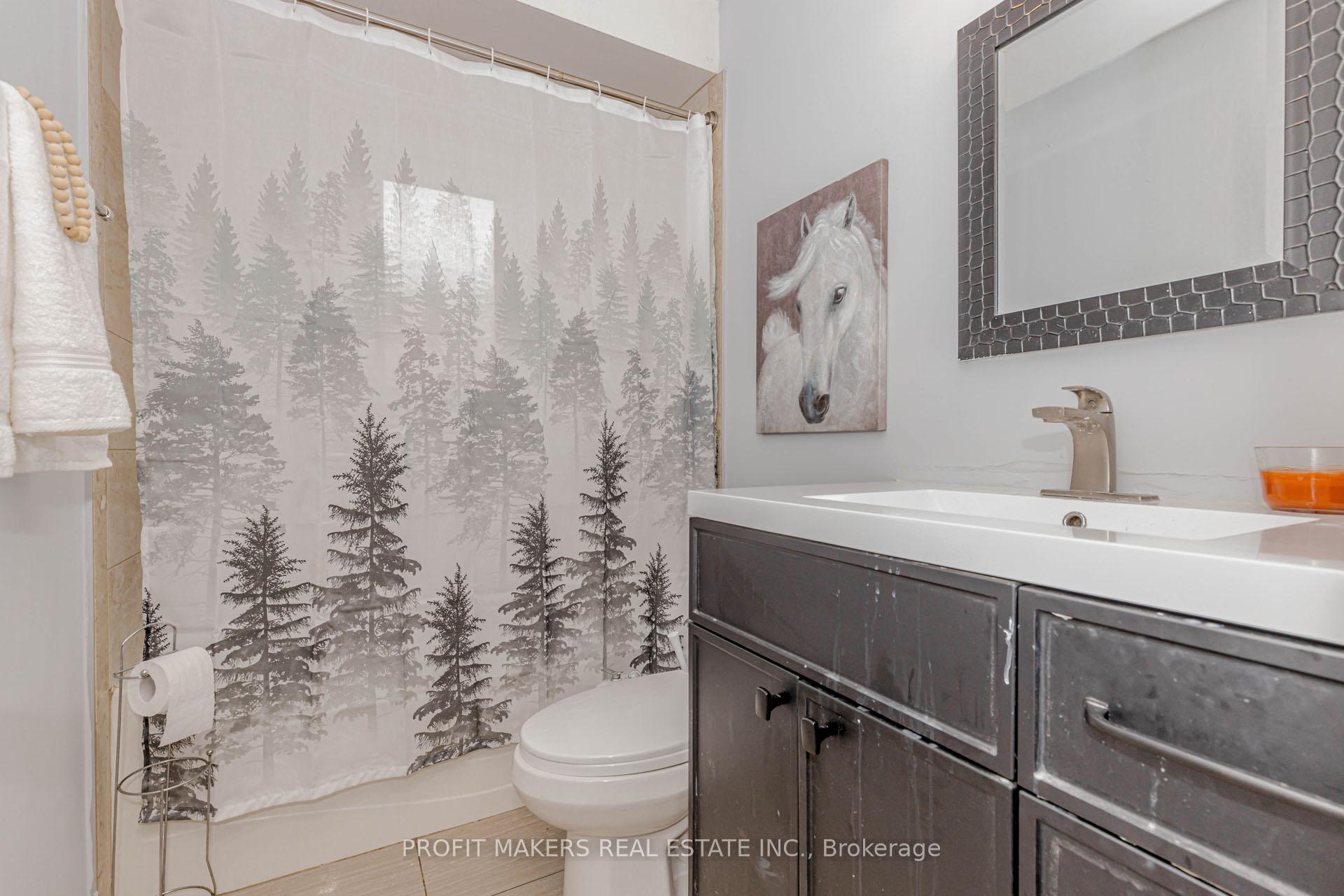 Photo 15 of 35 Letty Avenue, Brampton, Fletcher's West — HOMEH