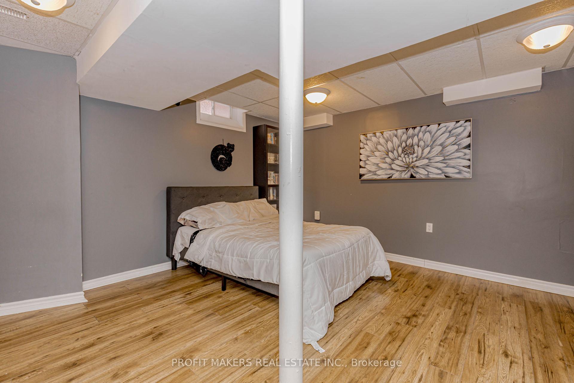 Photo 16 of 35 Letty Avenue, Brampton, Fletcher's West — HOMEH