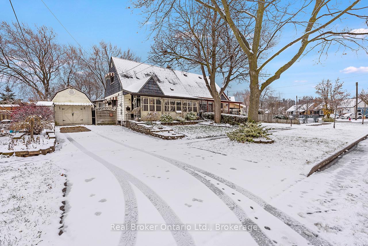 Photo 1 of 58 Eastvale Place, Hamilton, McQuesten — HOMEH