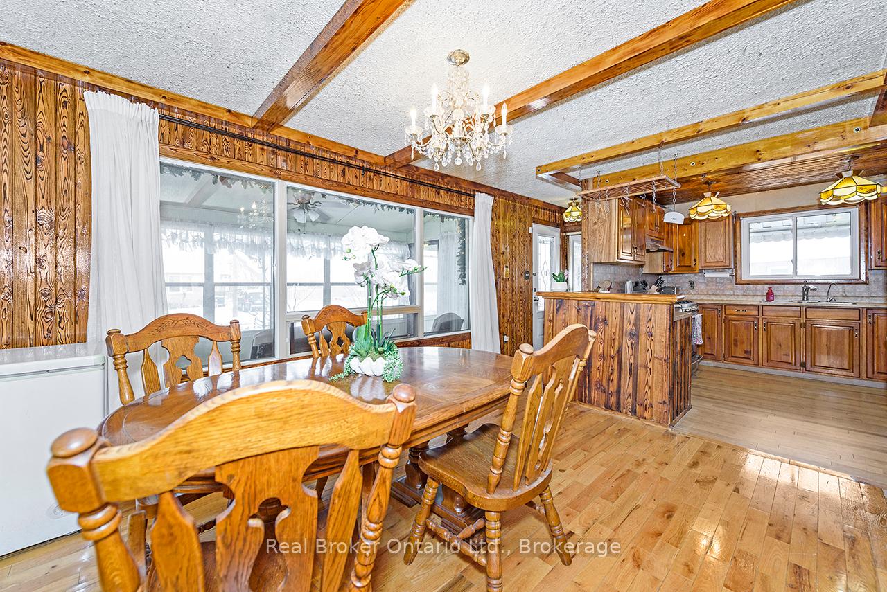 Photo 6 of 58 Eastvale Place, Hamilton, McQuesten — HOMEH