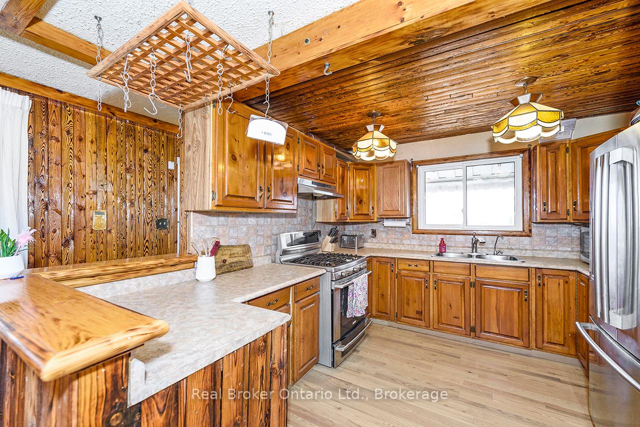 Photo 8 of 58 Eastvale Place, Hamilton, McQuesten — HOMEH