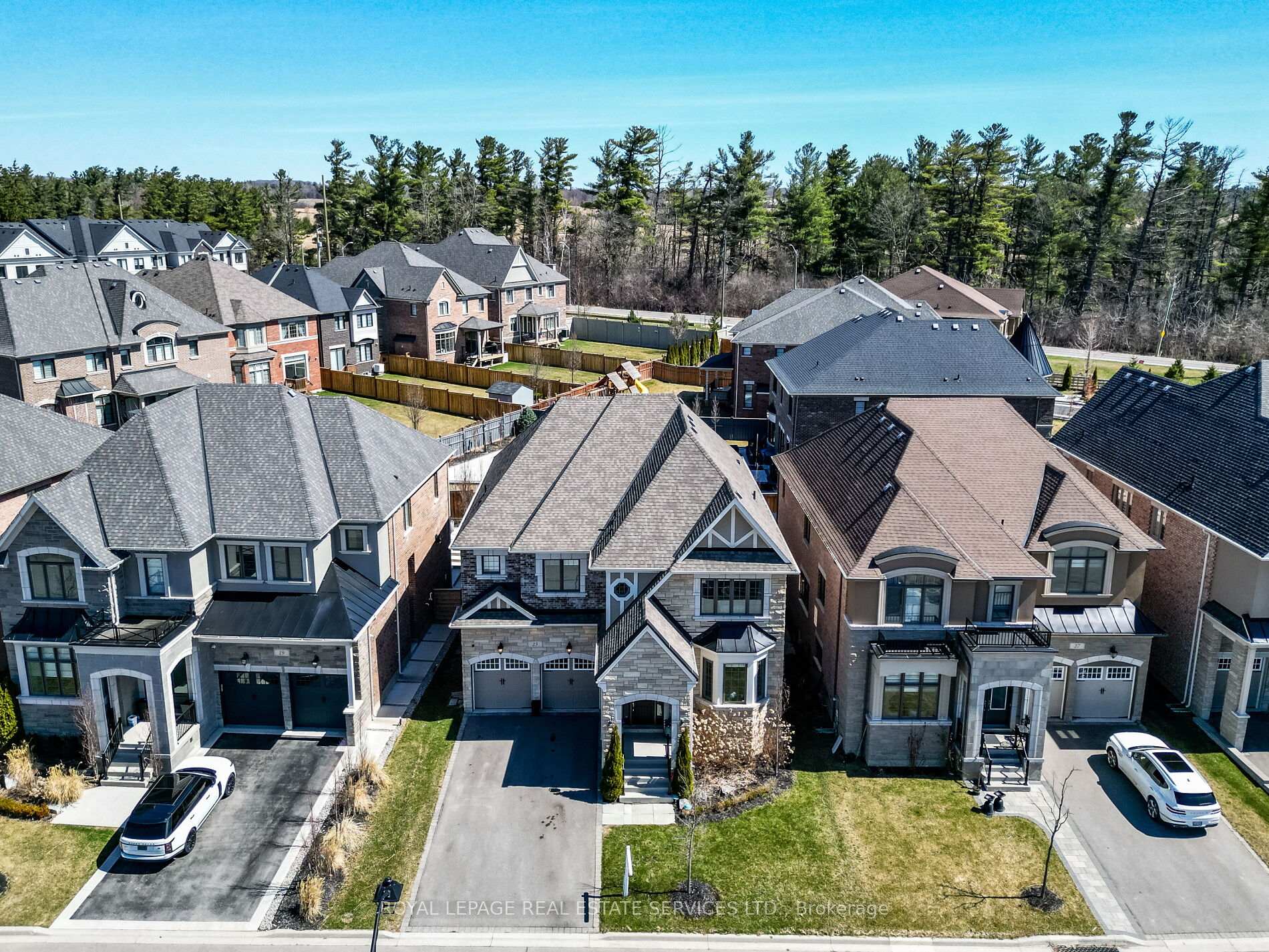 Photo 36 of 23 Grace Lake Court, Vaughan, Kleinburg — HOMEH