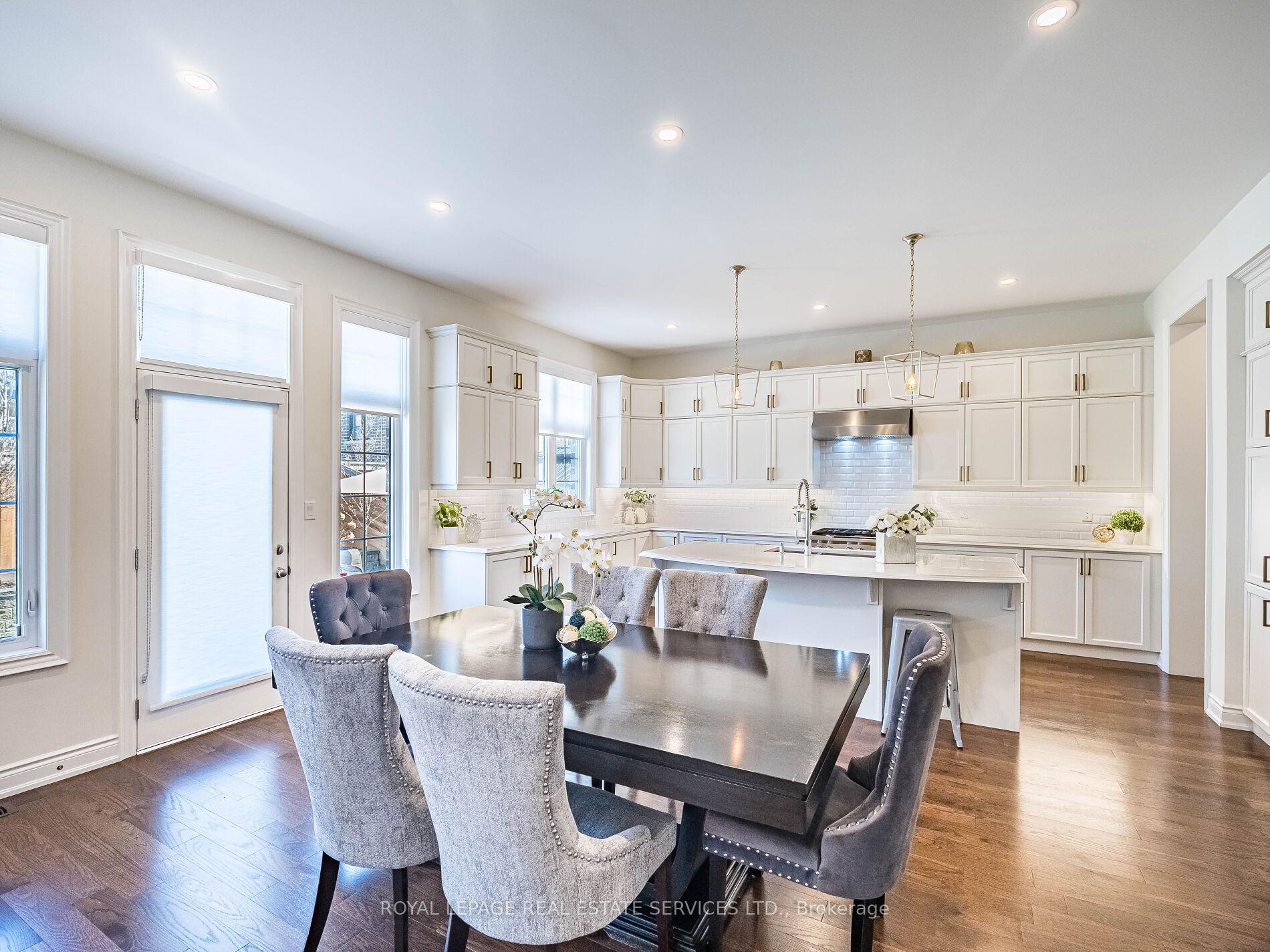 Photo 5 of 23 Grace Lake Court, Vaughan, Kleinburg — HOMEH