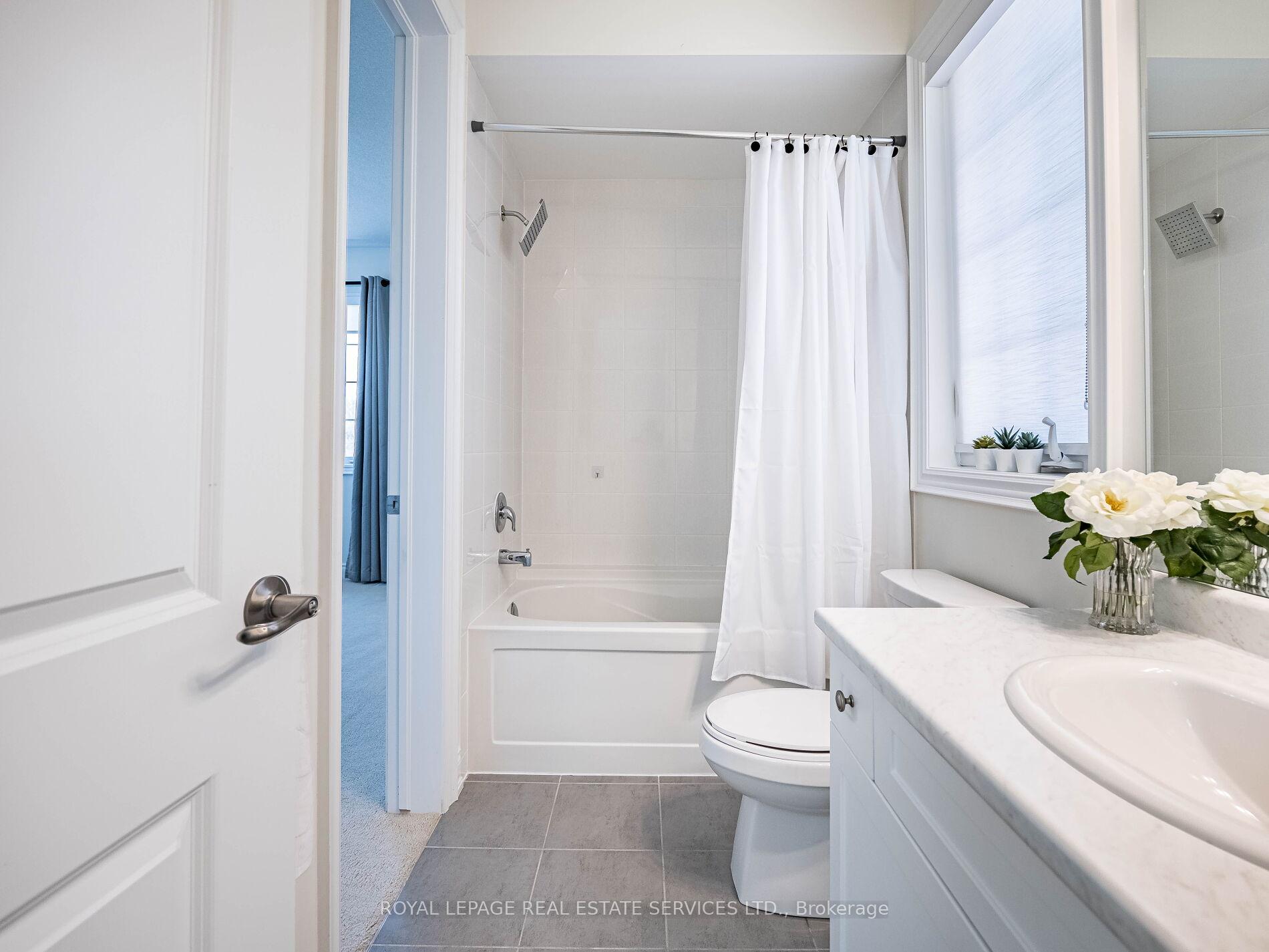 Photo 37 of 23 Grace Lake Court, Vaughan, Kleinburg — HOMEH