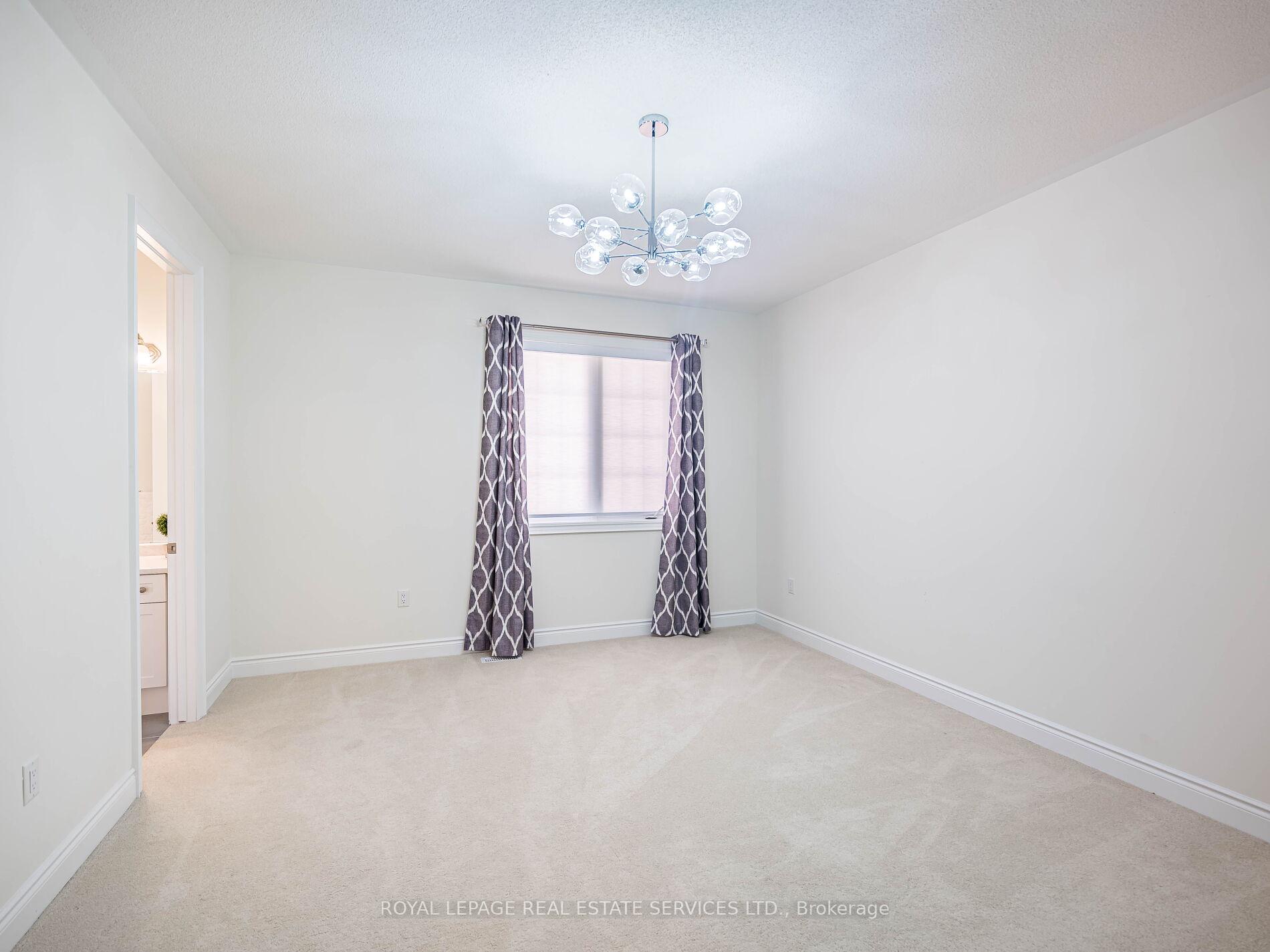 Photo 20 of 23 Grace Lake Court, Vaughan, Kleinburg — HOMEH