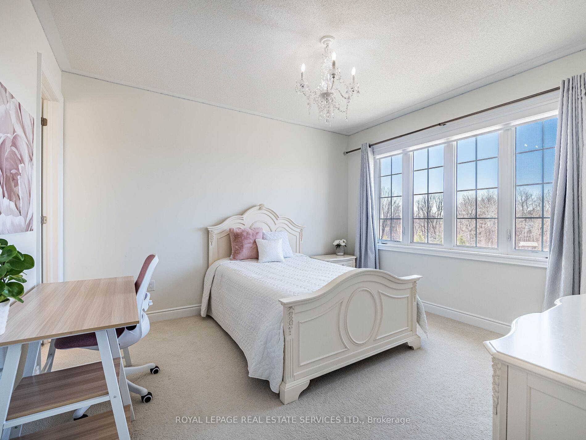 Photo 22 of 23 Grace Lake Court, Vaughan, Kleinburg — HOMEH