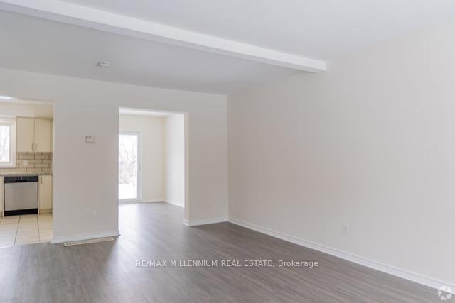 Photo 10 of Unit 29, 414 Stone Road, Guelph, Clairfields/Hanlon Business Park — HOMEH