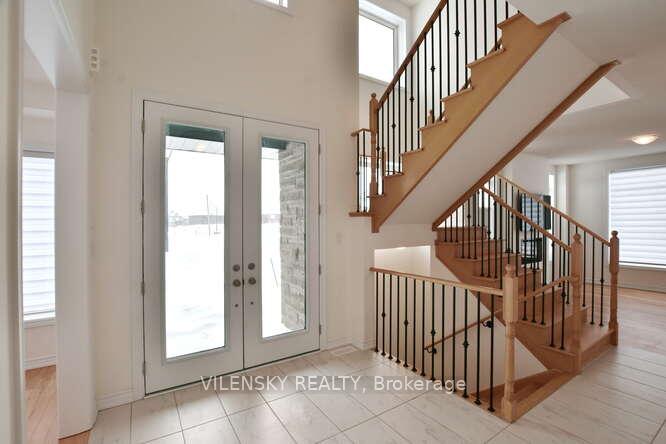 Photo 2 of 14 Tran Street, Wasaga Beach — HOMEH