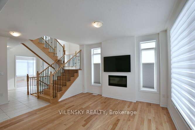 Photo 5 of 14 Tran Street, Wasaga Beach — HOMEH