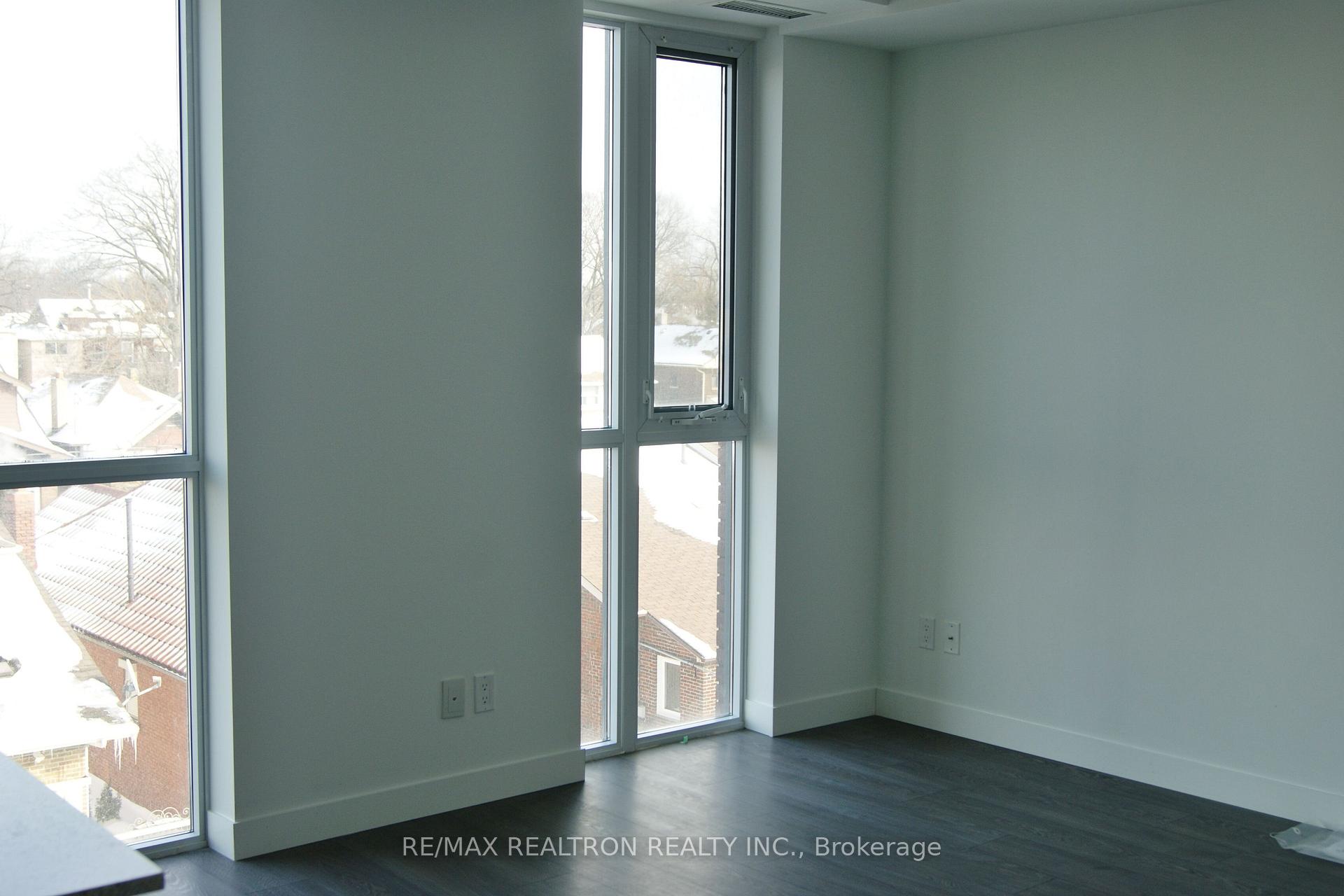 Photo 4 of Unit 410, 2055 Danforth Avenue, Toronto, Woodbine Corridor — HOMEH