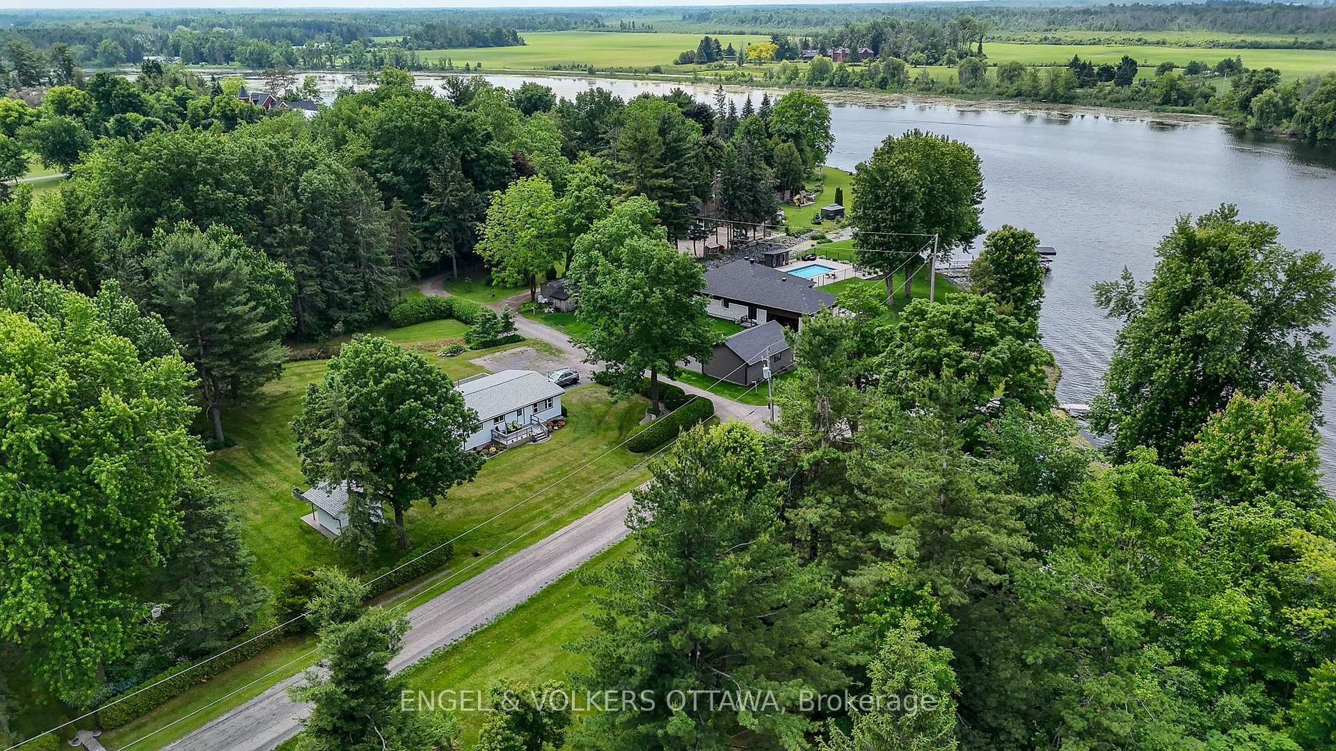 Photo 1 of 3250E River Road, Ottawa, Osgoode — HOMEH