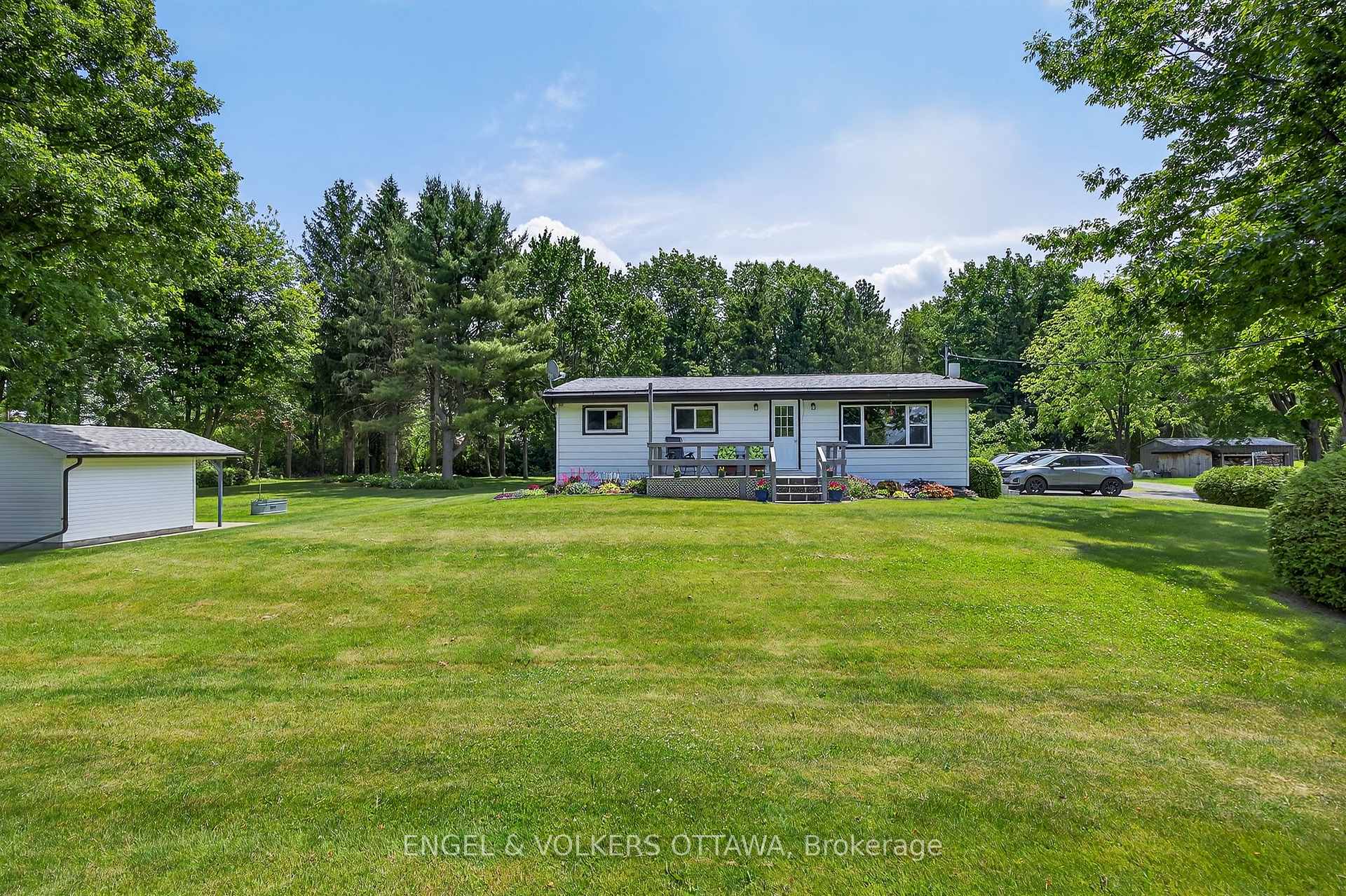 Photo 8 of 3250E River Road, Ottawa, Osgoode — HOMEH