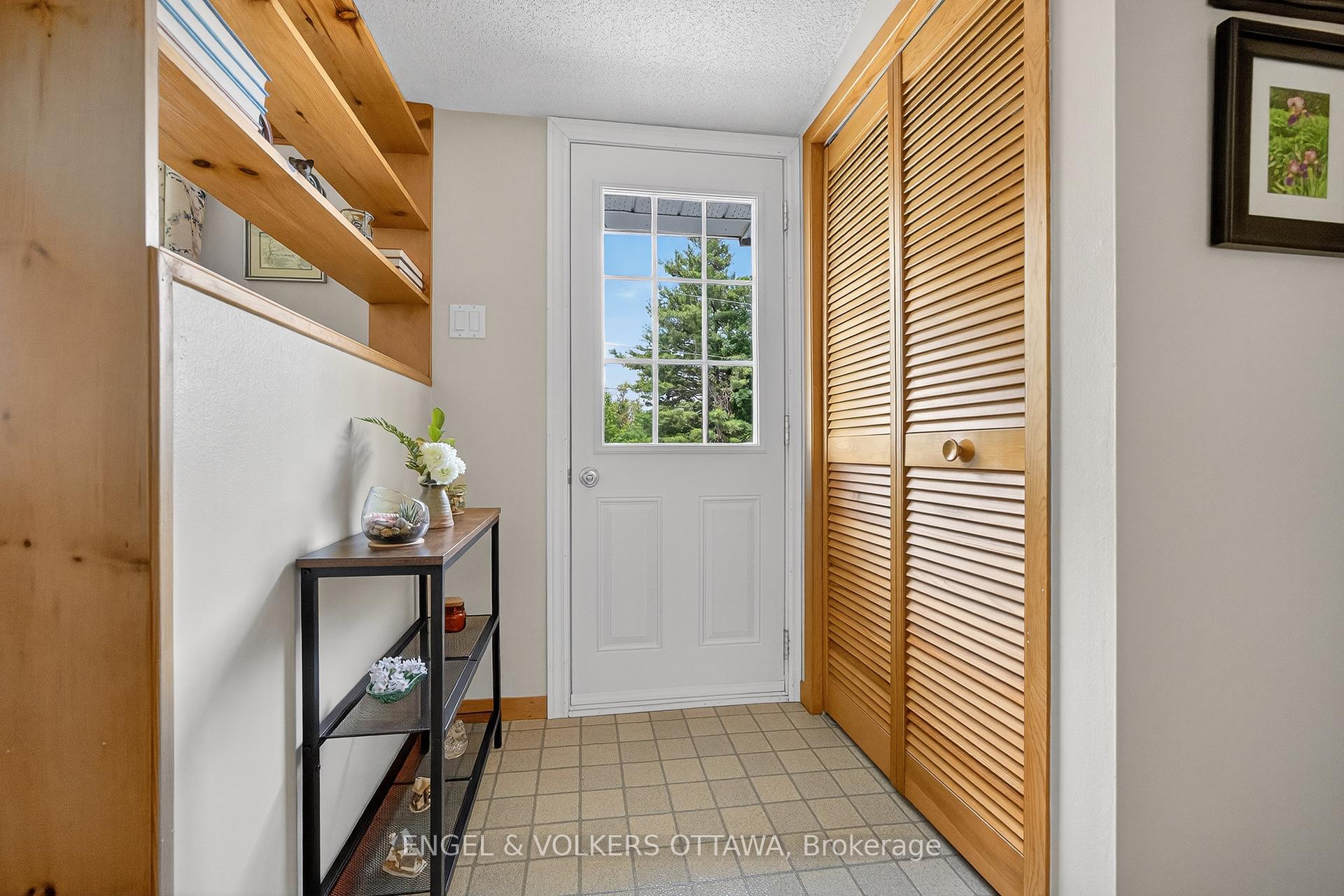 Photo 19 of 3250E River Road, Ottawa, Osgoode — HOMEH