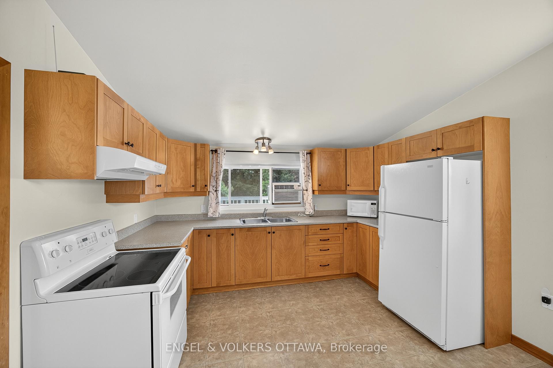 Photo 27 of 3250E River Road, Ottawa, Osgoode — HOMEH