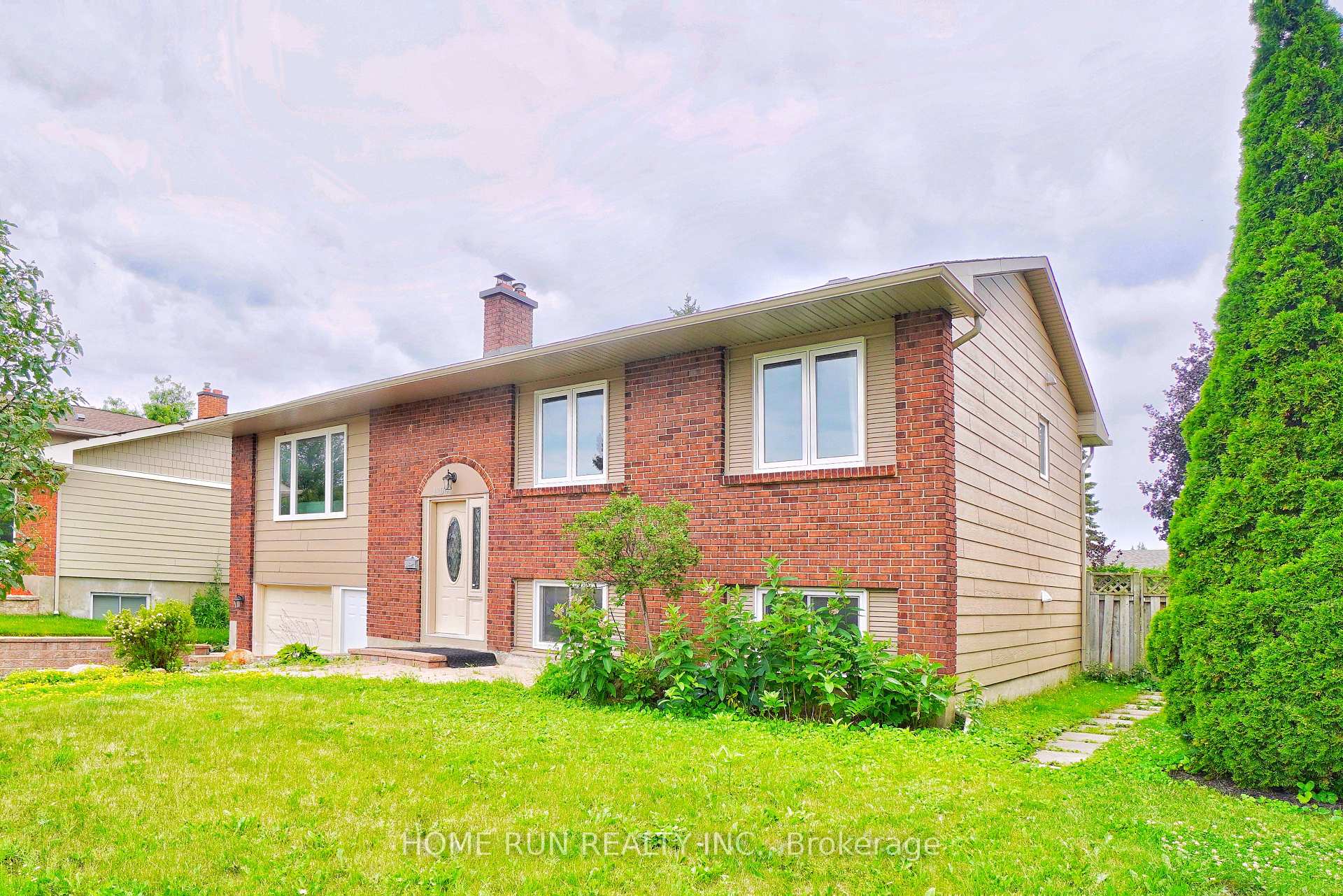 Photo 5 of 1104 Plante Drive, Ottawa, Hunt Club/Western Community — HOMEH