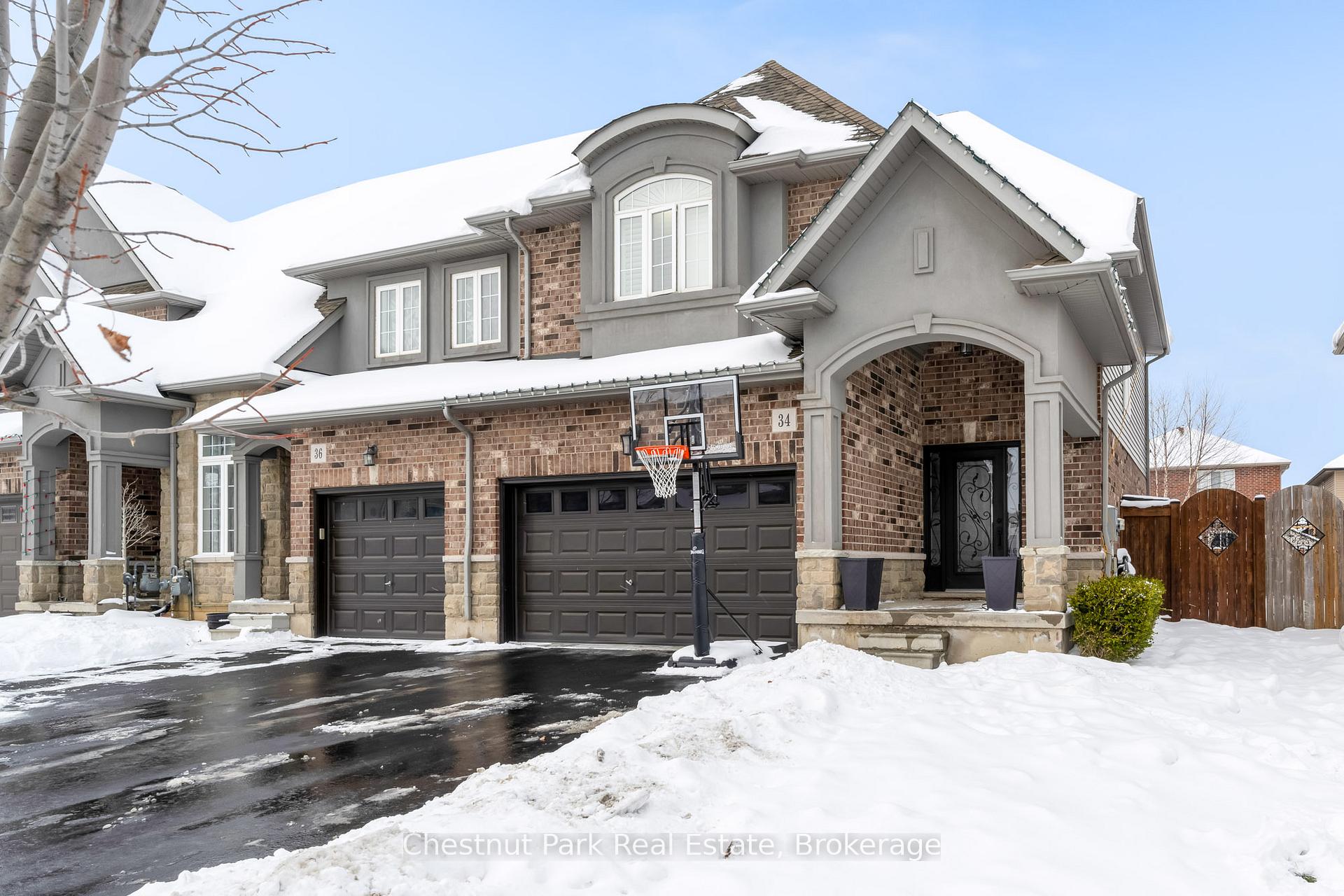 Photo 2 of 34 Medici Lane, Hamilton, Carpenter — HOMEH