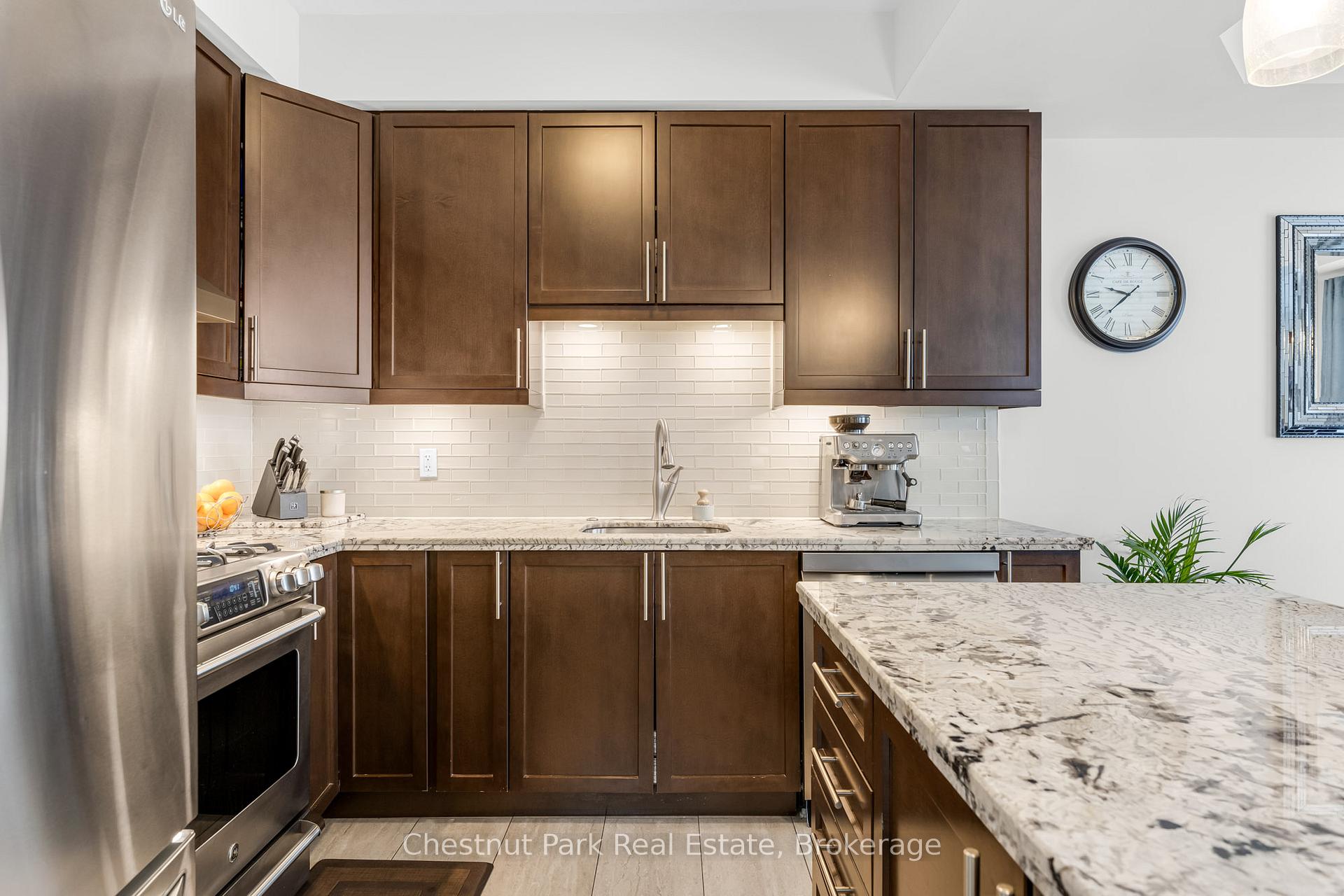 Photo 13 of 34 Medici Lane, Hamilton, Carpenter — HOMEH