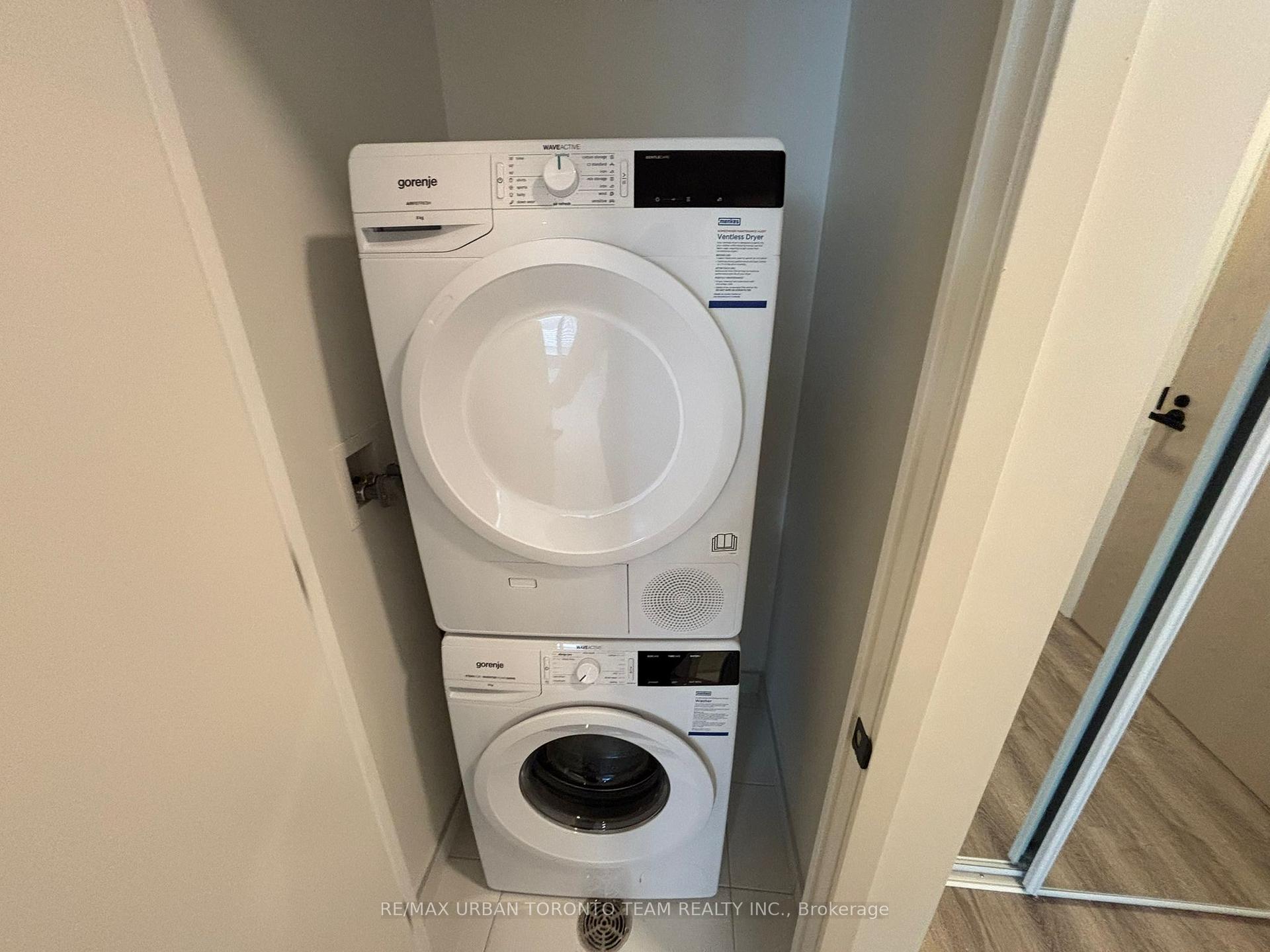 Photo 7 of Unit 2615, 8 Interchange Way, Vaughan, Vaughan Corporate Centre — HOMEH