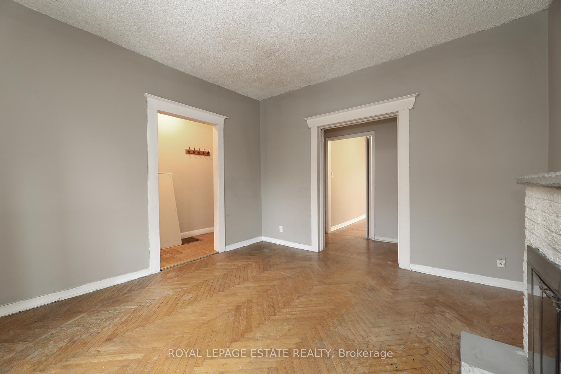 Photo 17 of 183 Waverley Road, Toronto, The Beaches — HOMEH