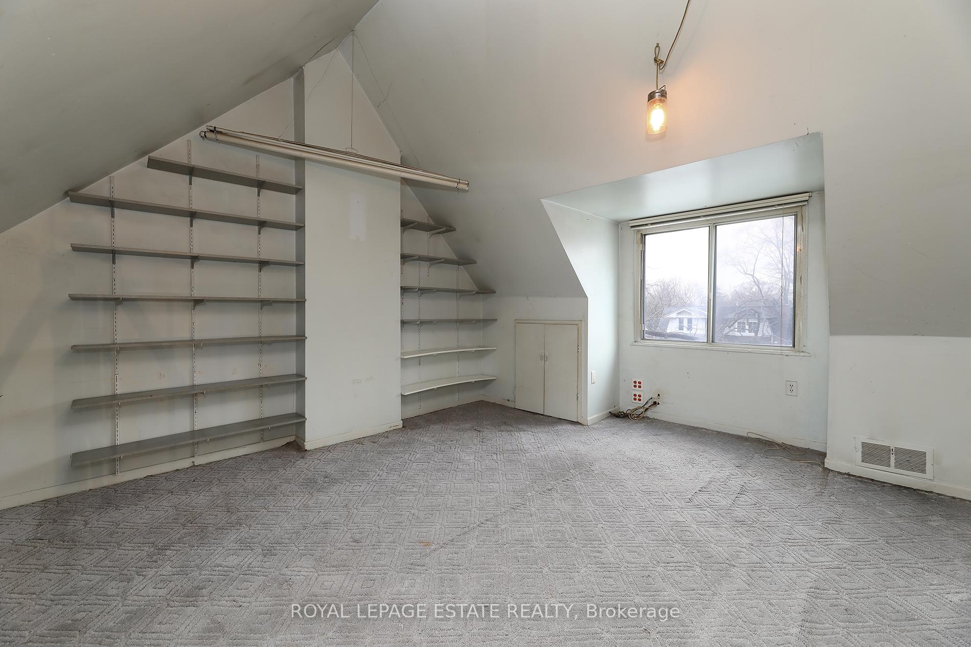 Photo 24 of 183 Waverley Road, Toronto, The Beaches — HOMEH