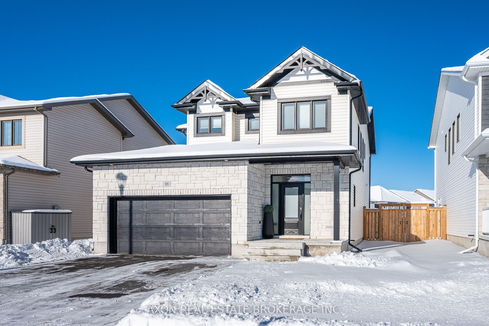Photo 3 of 819 Riverview Way, Kingston, Kingston East (Incl Barret Crt) — HOMEH