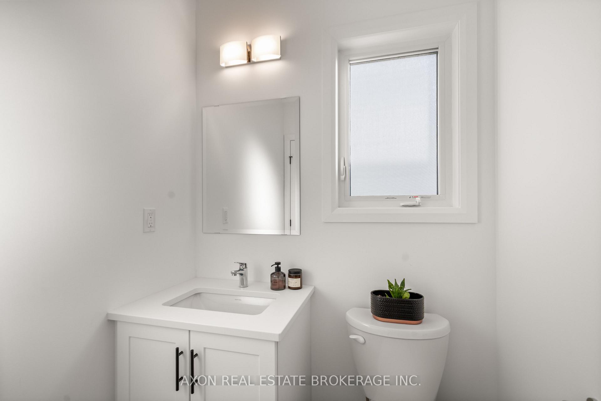 Photo 5 of 819 Riverview Way, Kingston, Kingston East (Incl Barret Crt) — HOMEH