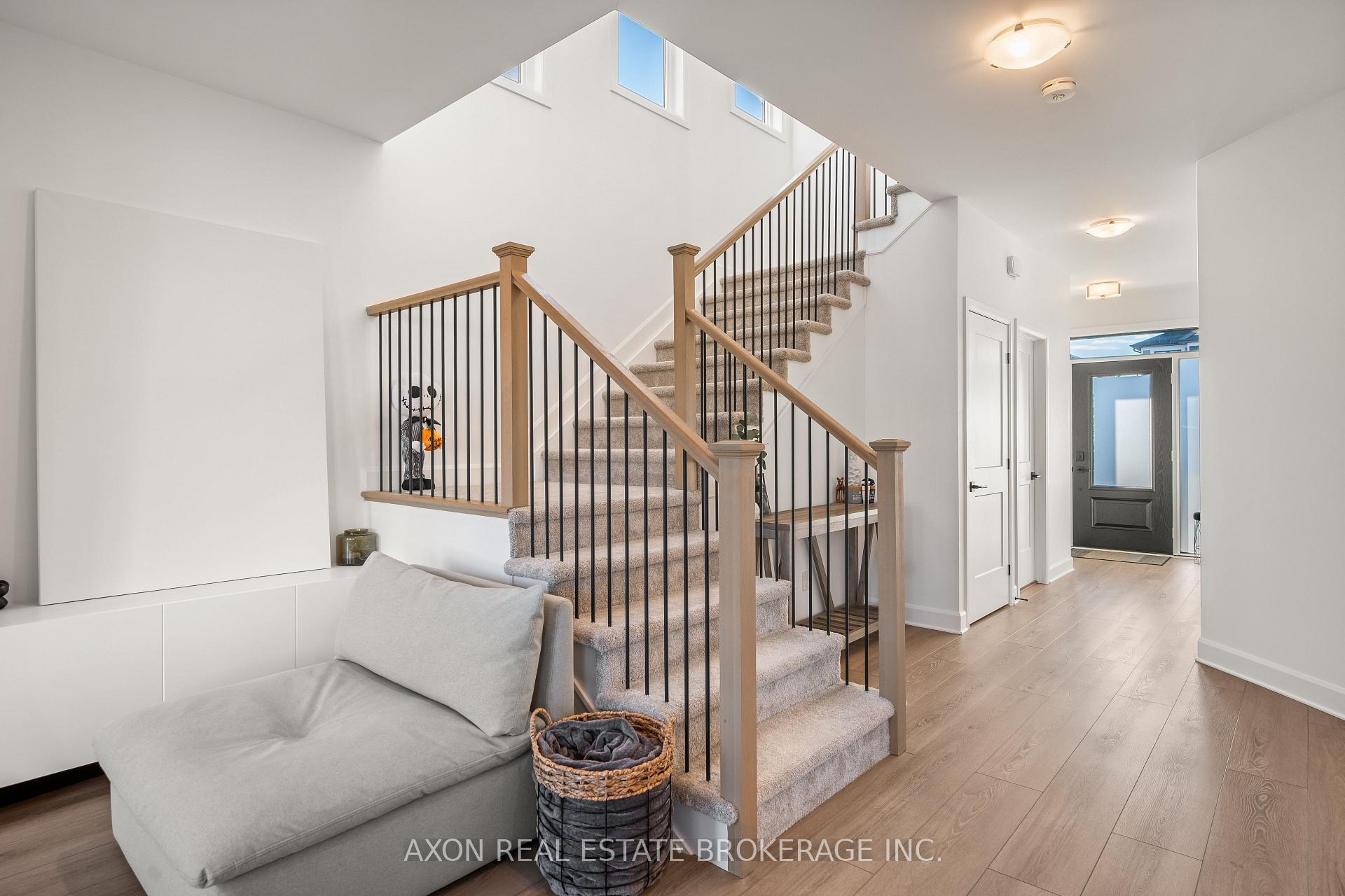 Photo 6 of 819 Riverview Way, Kingston, Kingston East (Incl Barret Crt) — HOMEH
