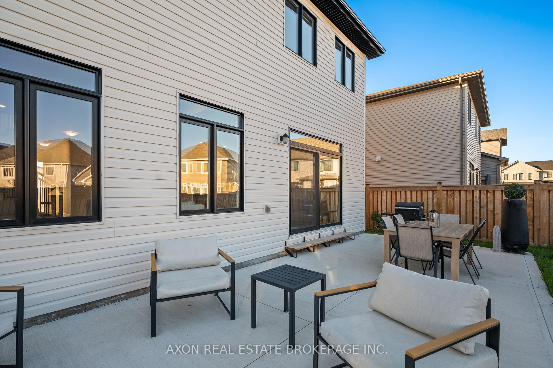 Photo 37 of 819 Riverview Way, Kingston, Kingston East (Incl Barret Crt) — HOMEH