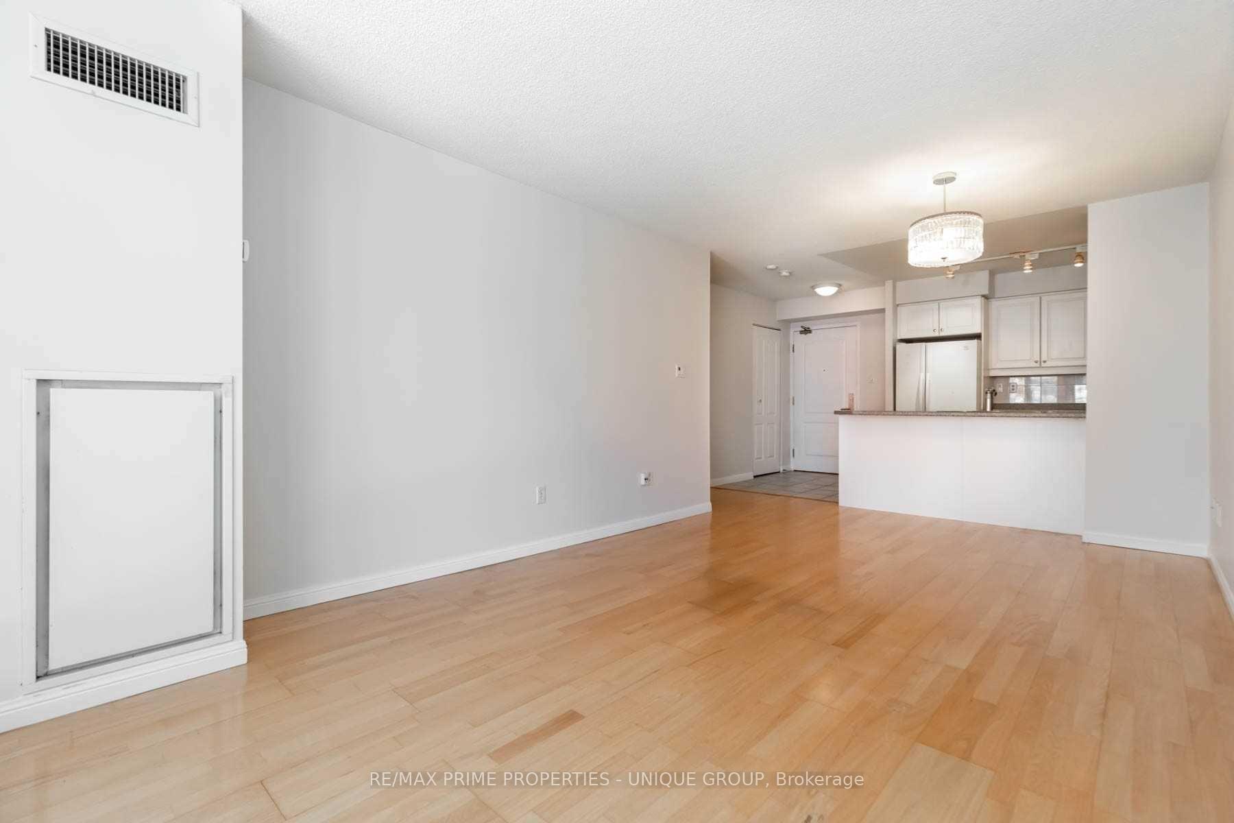 Photo 3 of Unit 314, 18 Wanless Avenue, Toronto, Lawrence Park North — HOMEH