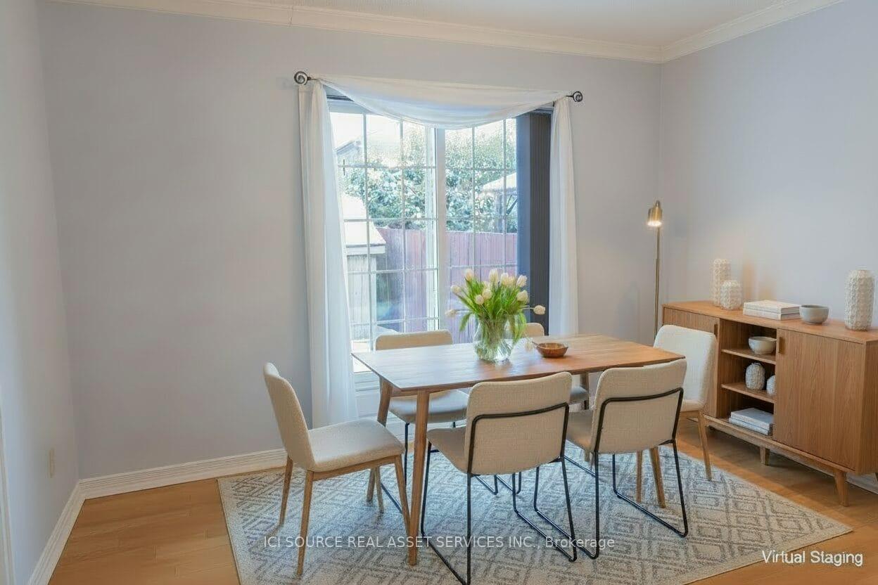 Photo 4 of 768 Vinette Crescent, Ottawa, Chatelaine Village — HOMEH