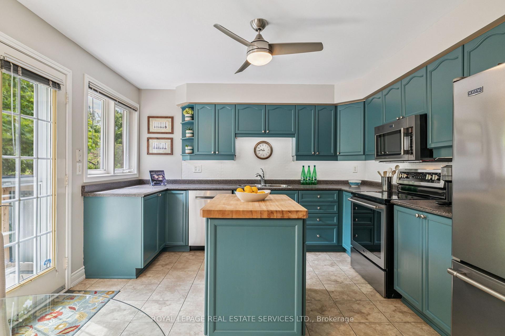 Photo 9 of 5186 Ravine Crescent, Burlington, Orchard — HOMEH
