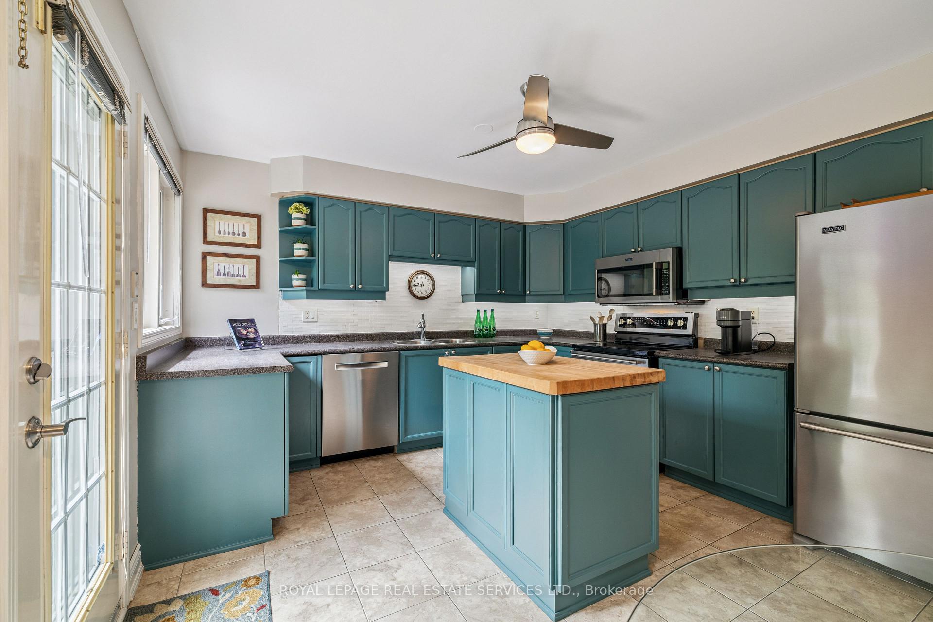 Photo 10 of 5186 Ravine Crescent, Burlington, Orchard — HOMEH