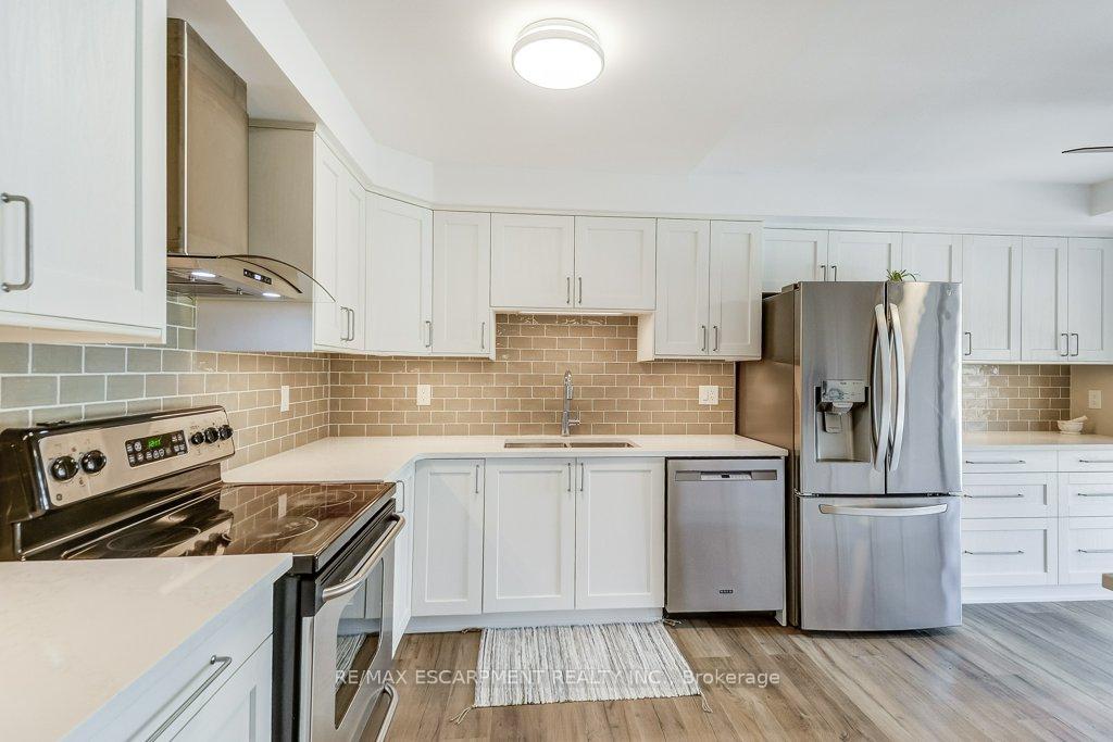 Front of Unit 9D, 67 Caroline Street S