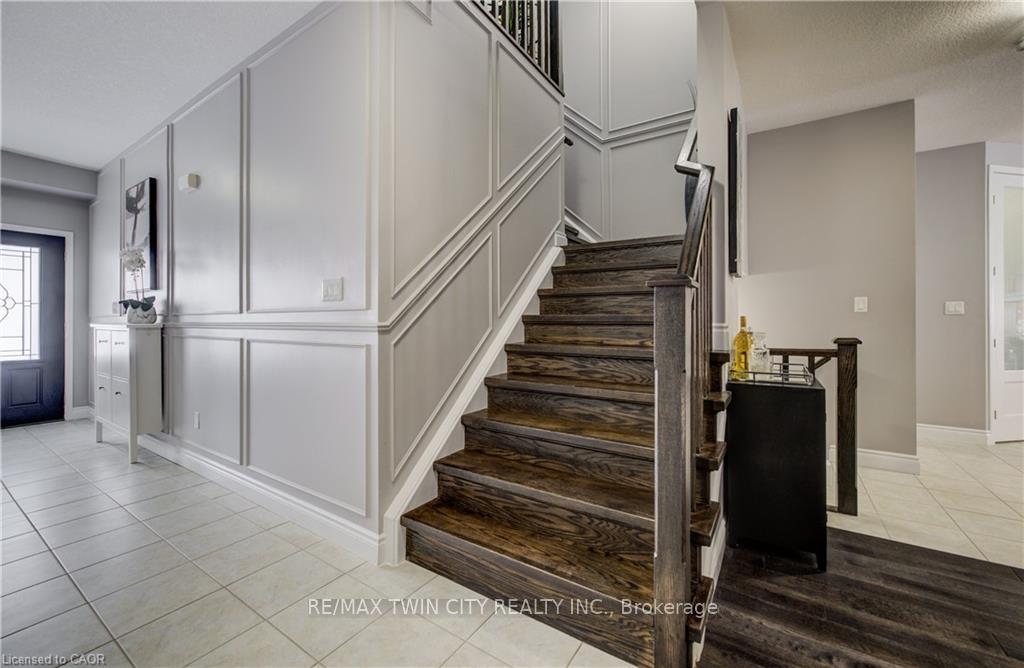 Photo 23 of 502 Woodbine Avenue, Kitchener — HOMEH