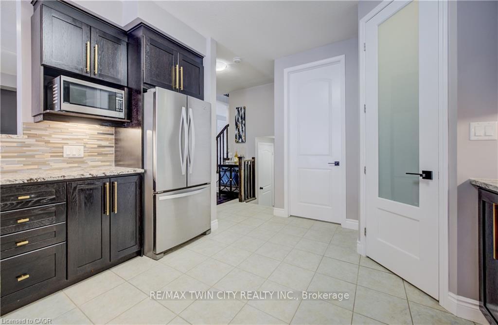 Photo 9 of 502 Woodbine Avenue, Kitchener — HOMEH