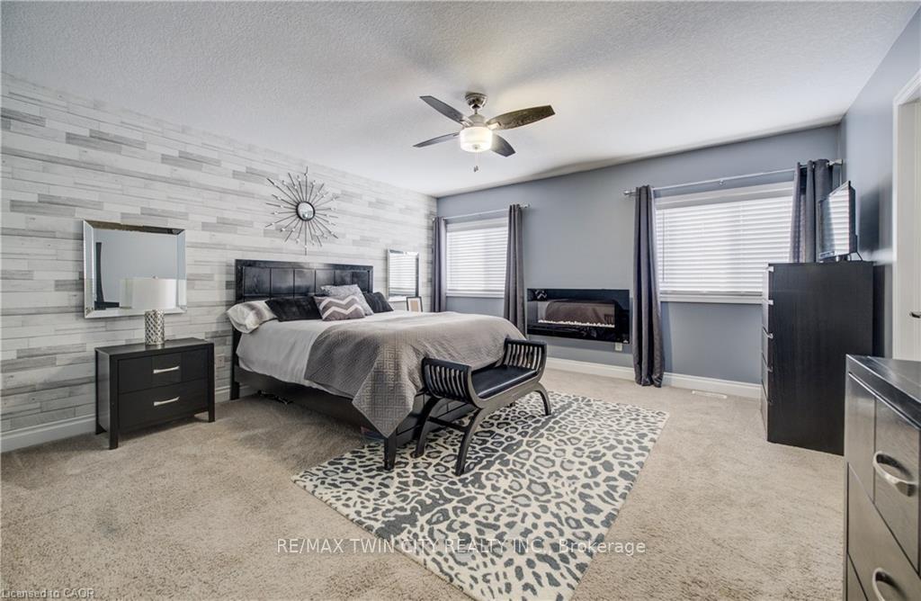 Photo 16 of 502 Woodbine Avenue, Kitchener — HOMEH