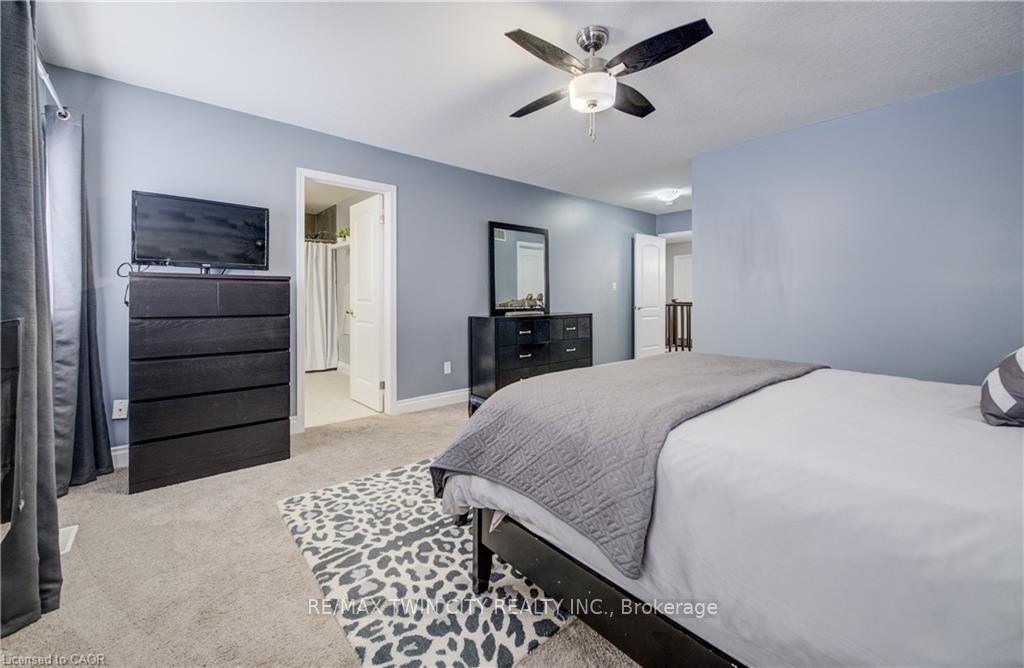 Photo 18 of 502 Woodbine Avenue, Kitchener — HOMEH