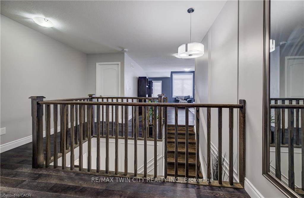 Photo 49 of 502 Woodbine Avenue, Kitchener — HOMEH