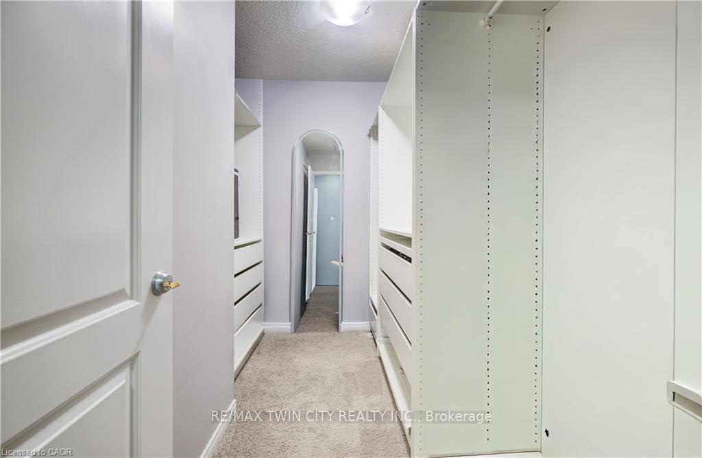 Photo 22 of 502 Woodbine Avenue, Kitchener — HOMEH