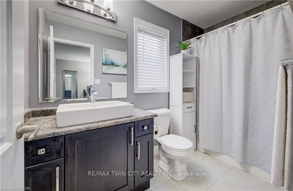 Photo 25 of 502 Woodbine Avenue, Kitchener — HOMEH