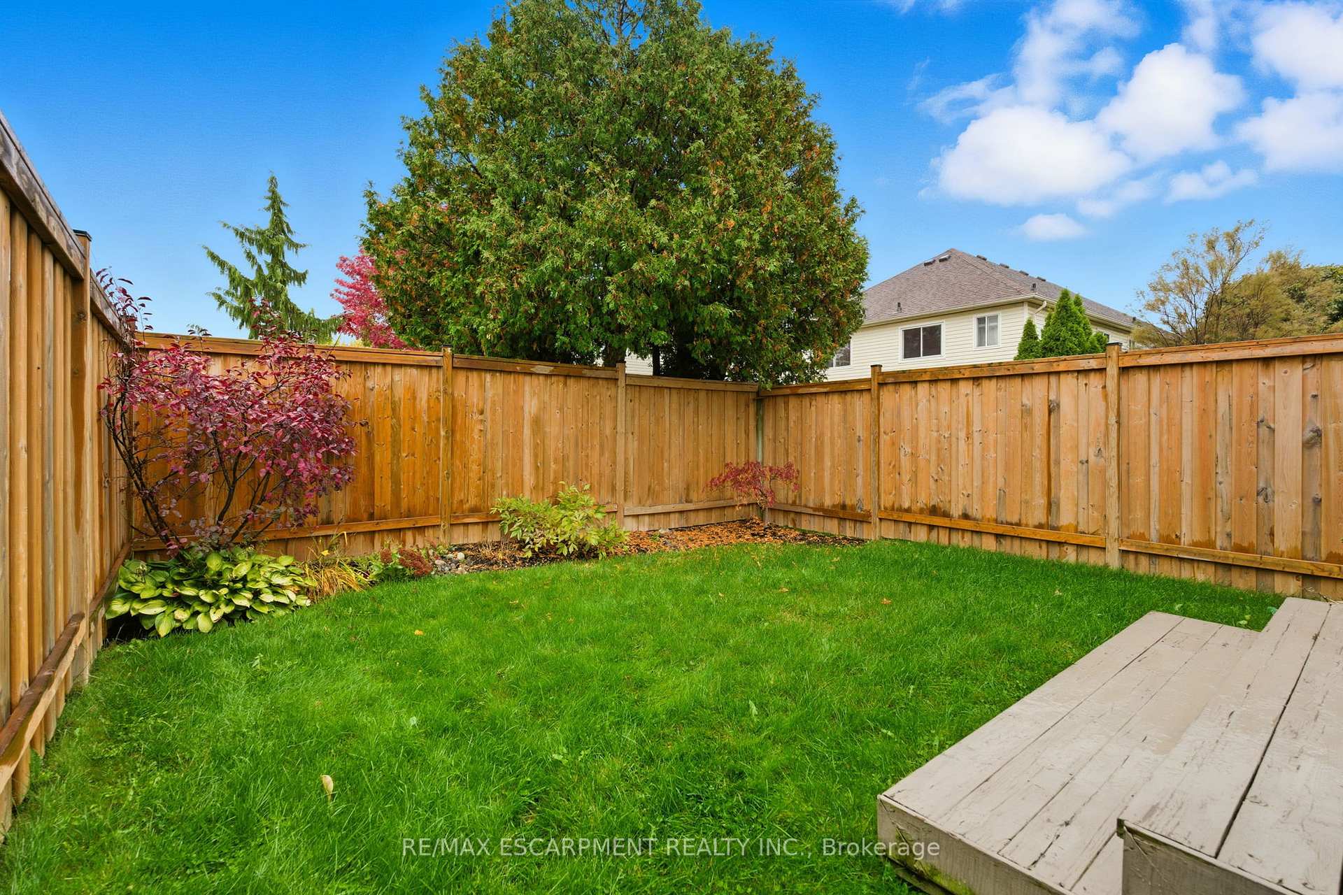 Photo 29 of 9 Slater Court, Hamilton, Waterdown — HOMEH
